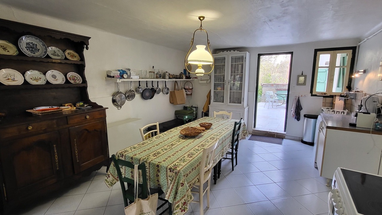 Photo of Others in Annot