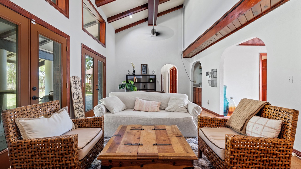 Photo of Livingroom in Seffner