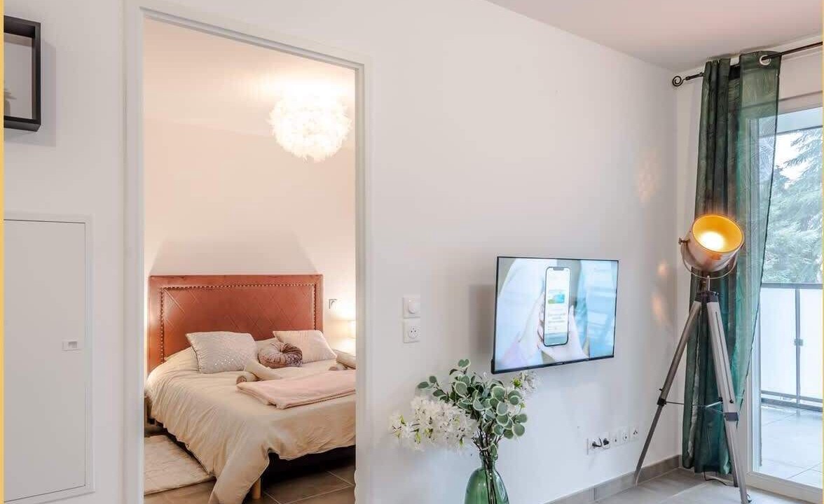 Photo of Bedroom in Cluses