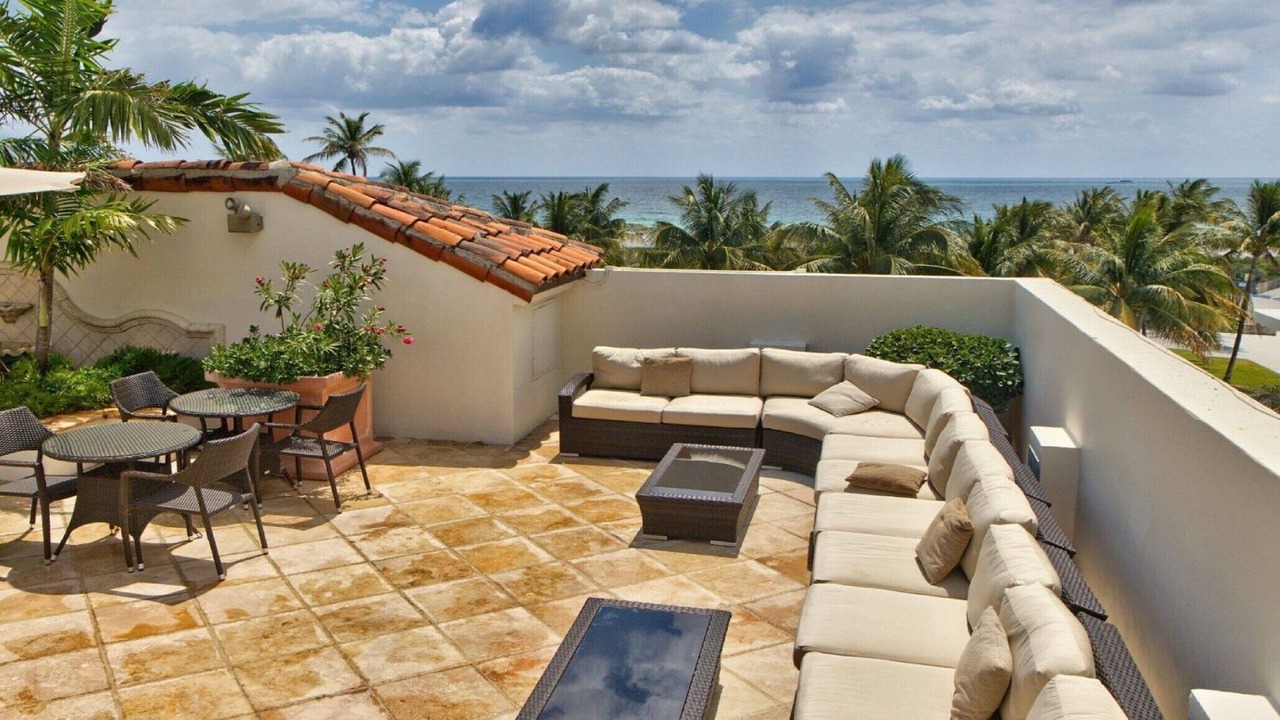 Photo of Outdoor in South Beach