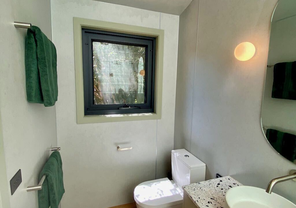 Photo of Bathroom in Springbrook