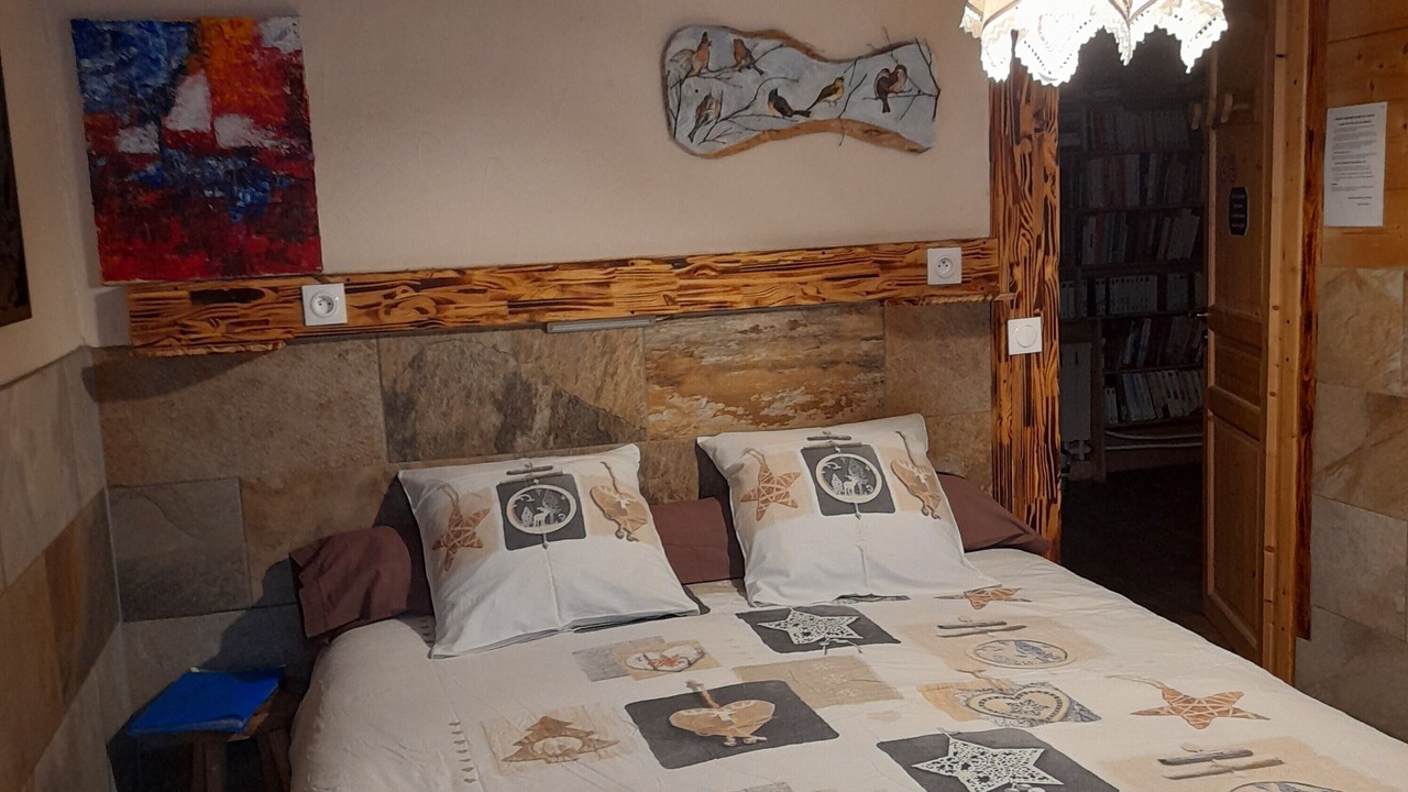 Photo of Bedroom in Lafarre