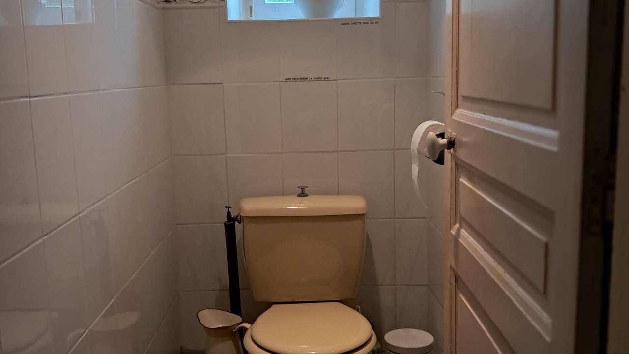 Photo of Bathroom in Ambrugeat