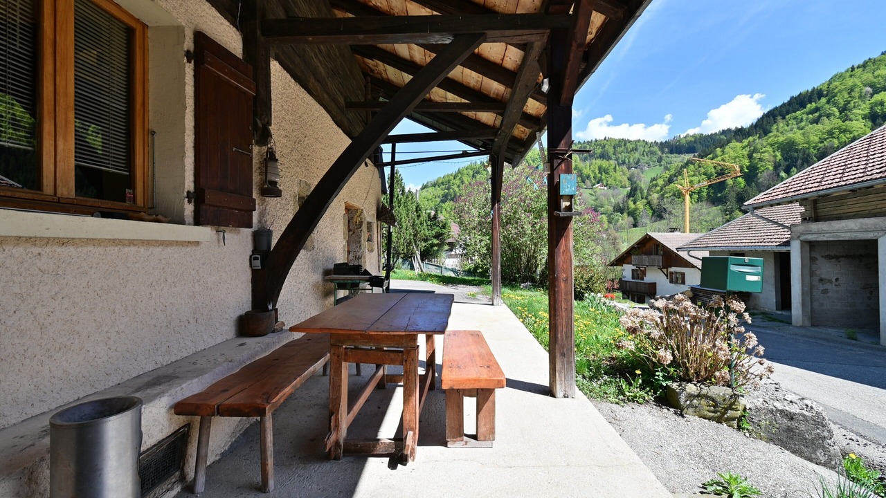 Photo of Outdoor in Les Clefs