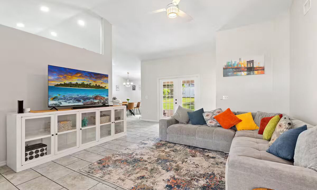 Photo of Livingroom in Lakeland