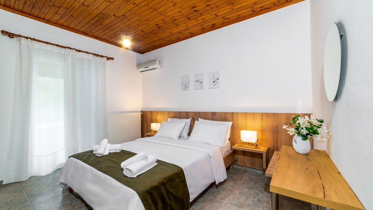 Photo of Bedroom in Elaia