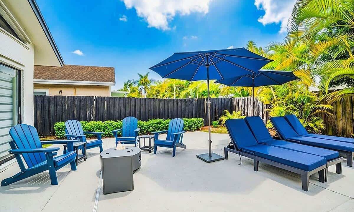 Photo of Outdoor in The Hammocks