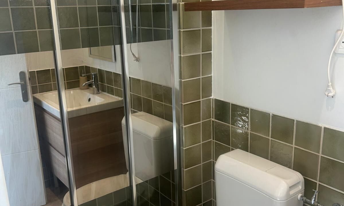 Photo of Bathroom in Carces