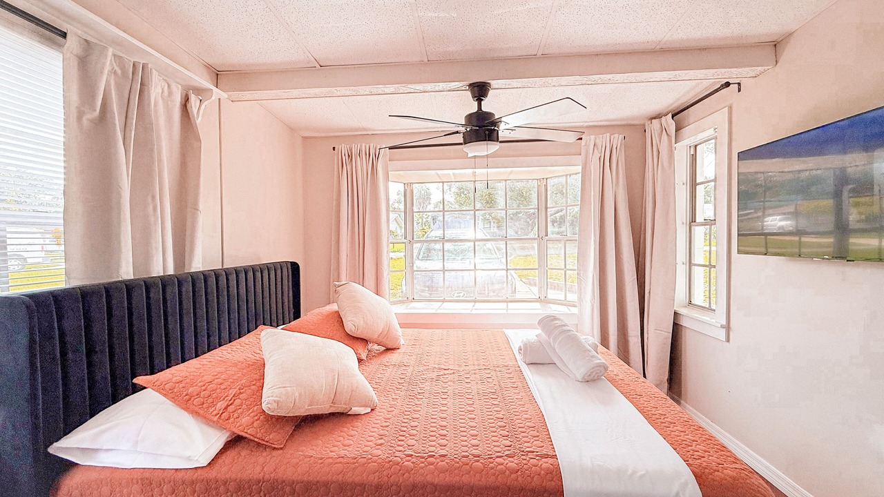Photo of Bedroom in Winter Haven
