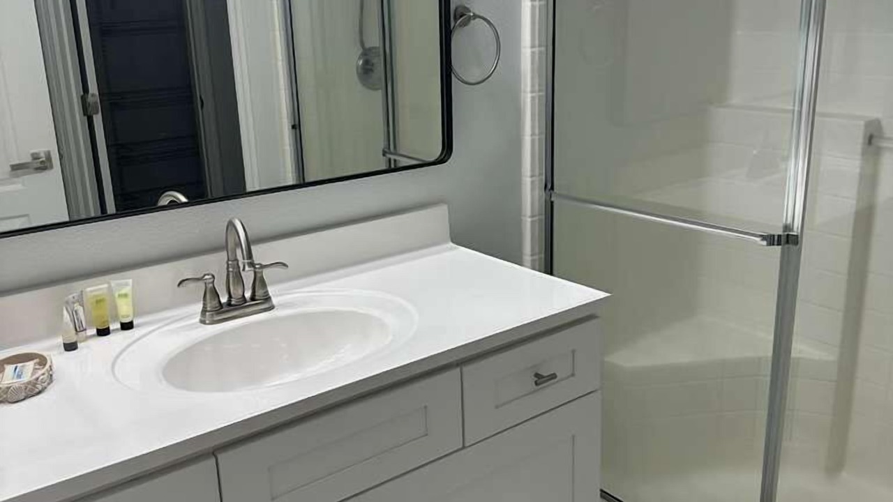 Photo of Bathroom in Sandy Ridge
