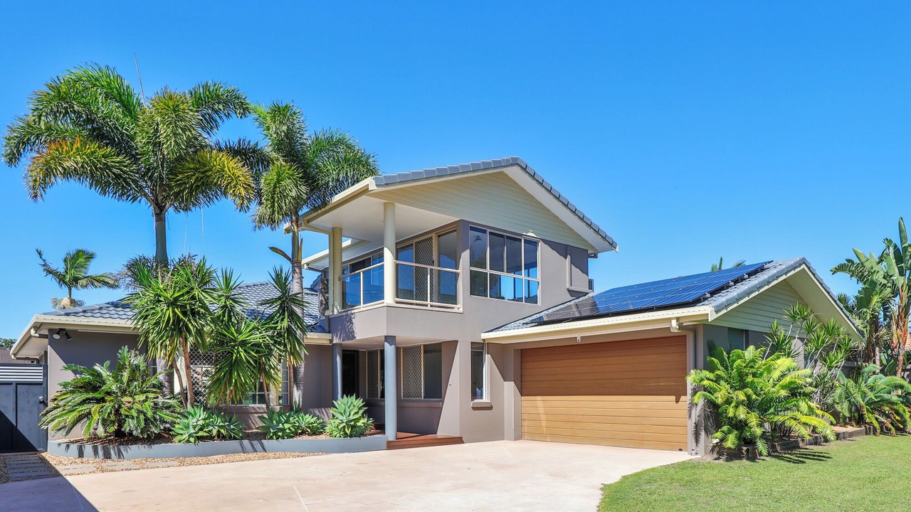 Photo of Outdoor in Mermaid Waters