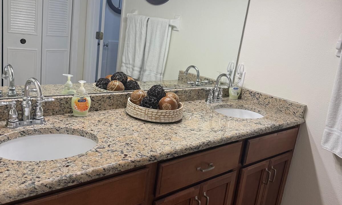 Photo of Bathroom in Cypress Gardens