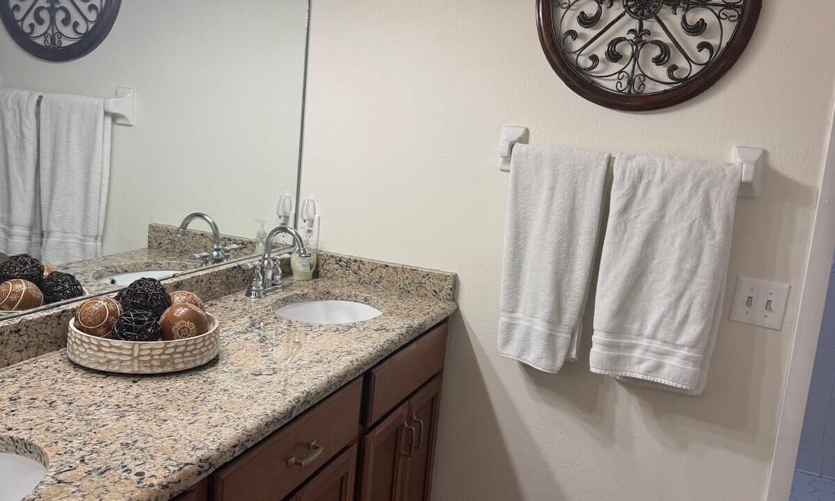 Photo of Bathroom in Cypress Gardens