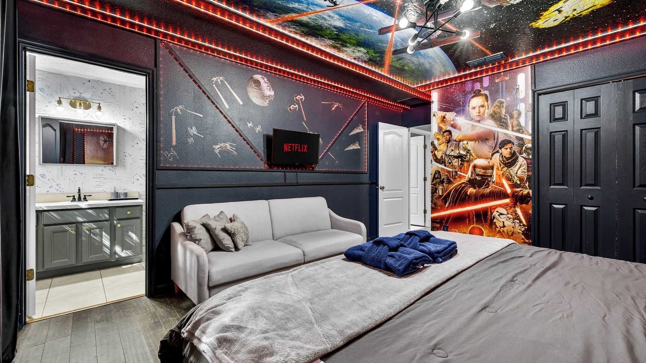 Photo of Bedroom in Sandy Ridge