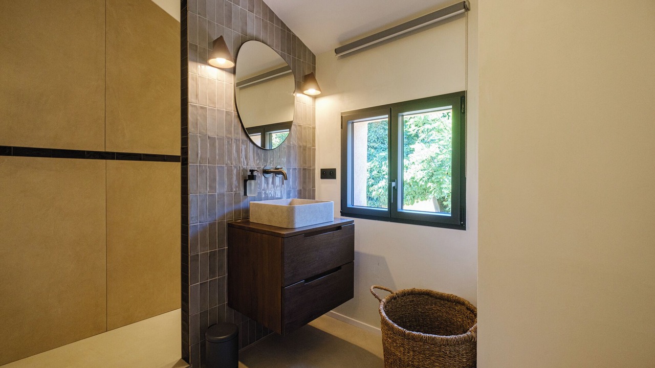 Photo of Bathroom in Guerrevieille