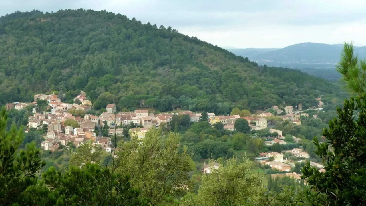 Photo of Others in Les Mayons