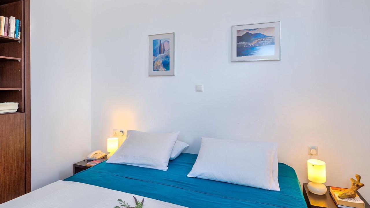 Photo of Bedroom in Douliana