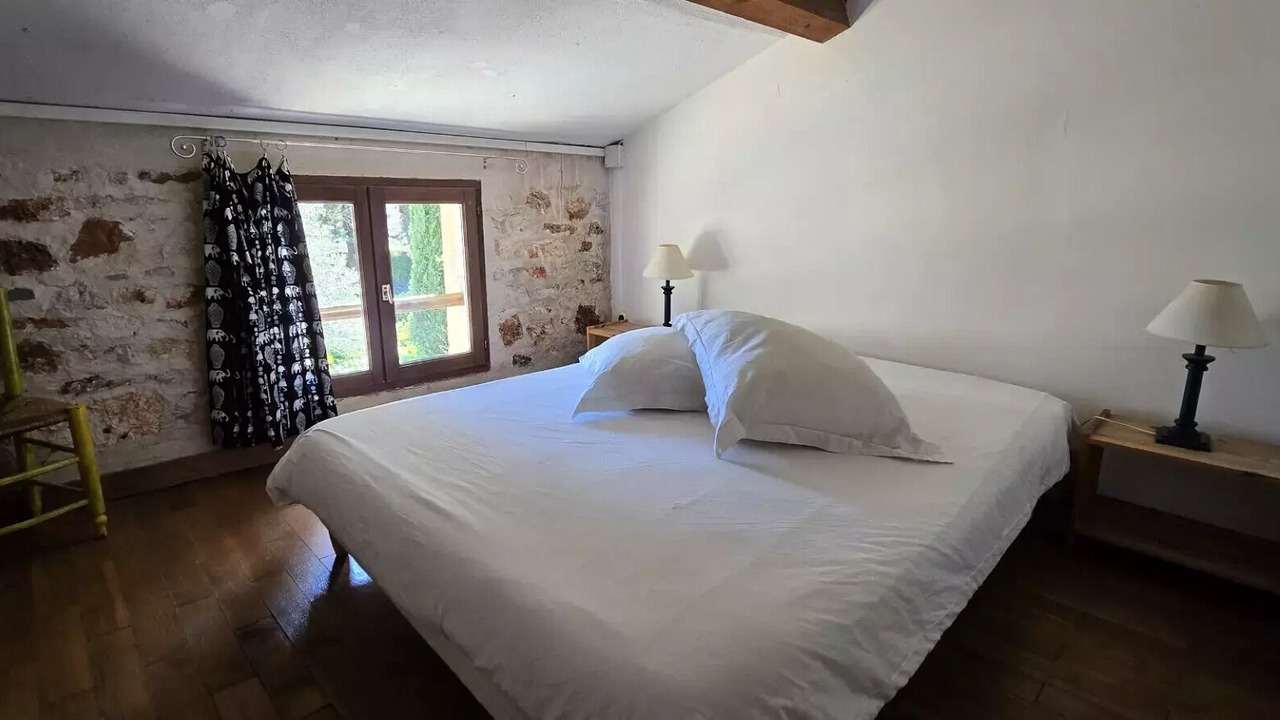 Photo of Bedroom in Saint-Laurent-du-Verdon