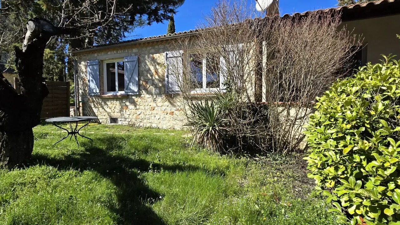 Photo of Outdoor in Saint-Laurent-du-Verdon