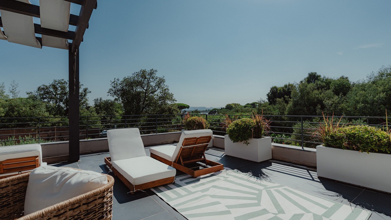 Photo of Patio Balcony in Sainte-Maxime - Saint-Tropez
