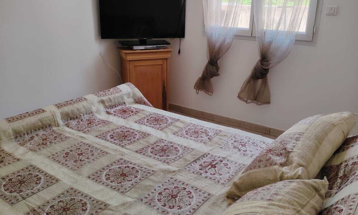 Photo of Bedroom in Cuers
