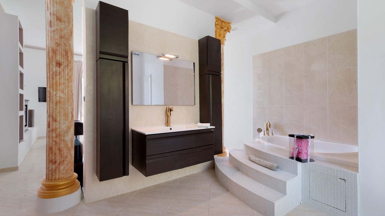 Photo of Bathroom in Le Dramont