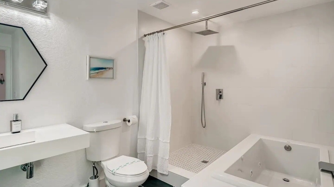 Photo of Bathroom in Loughman