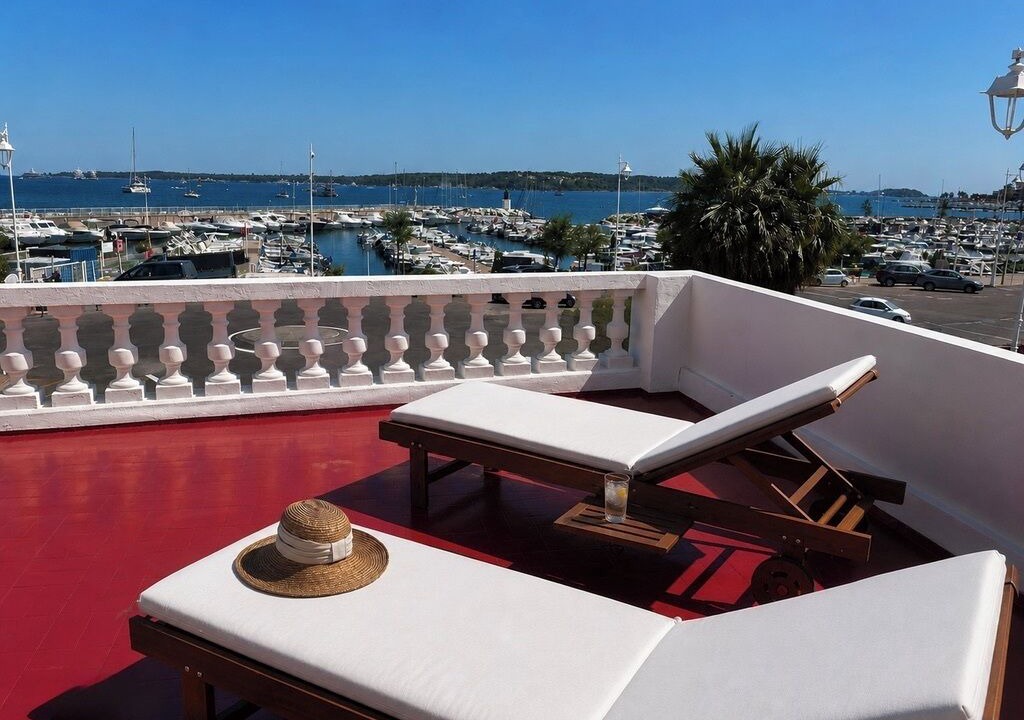 Photo of Patio Balcony in Pointe Croisette