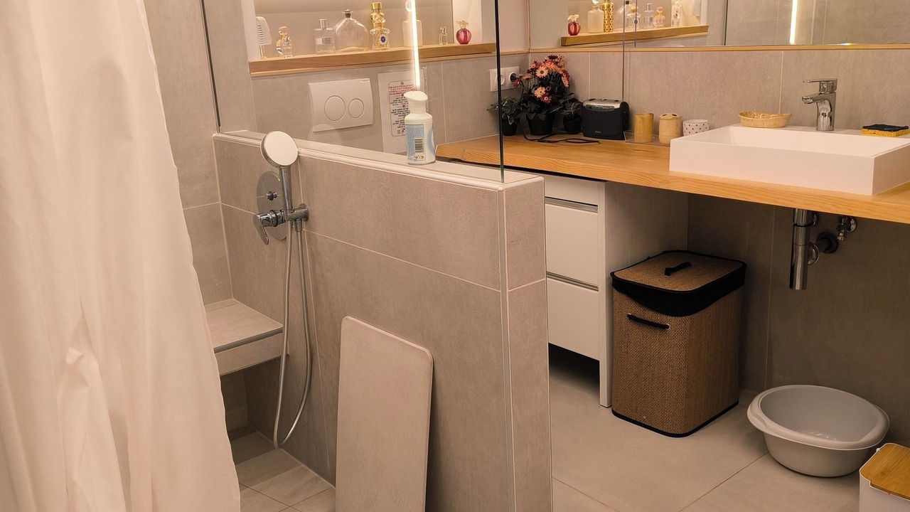 Photo of Bathroom in Sallanches