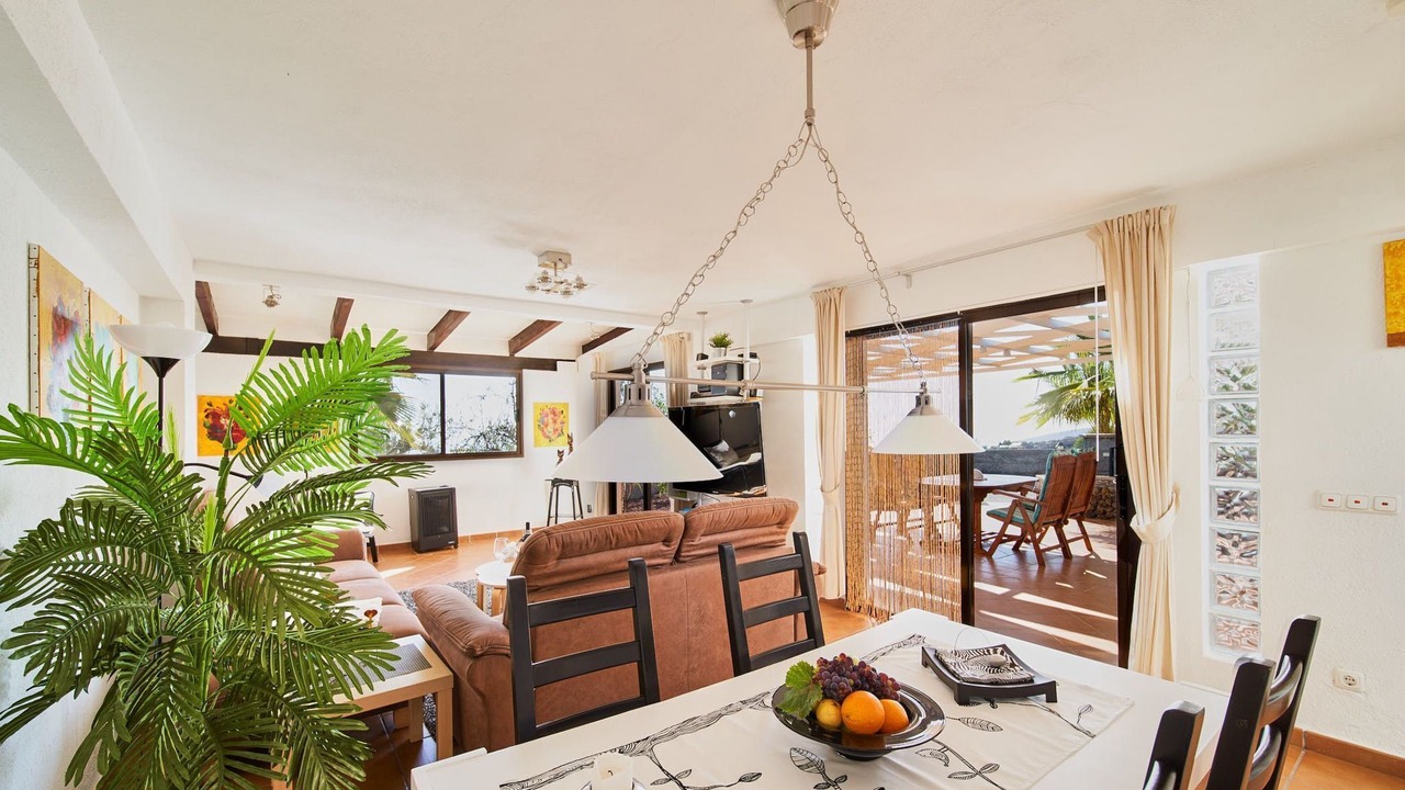 Photo of Livingroom in Chio