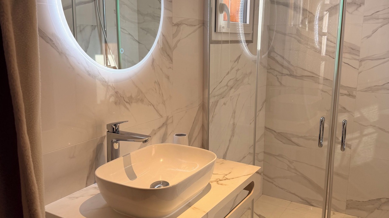 Photo of Bathroom in Sallanches