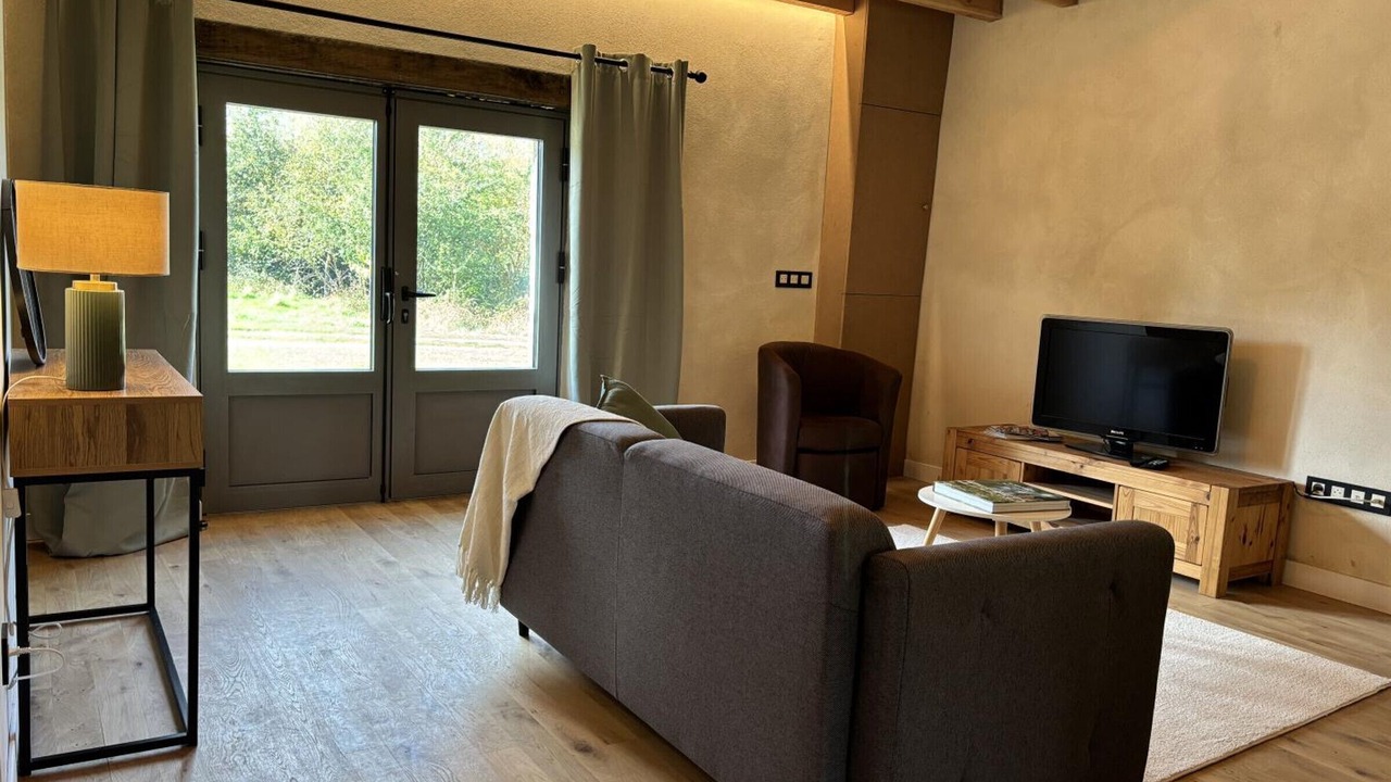 Photo of Livingroom in Thiel-sur-Acolin
