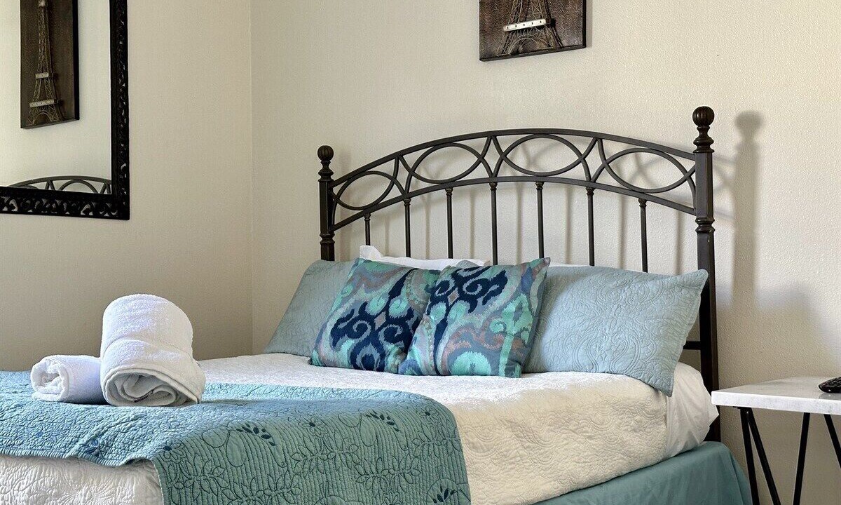 Photo of Bedroom in Sunset Ridge
