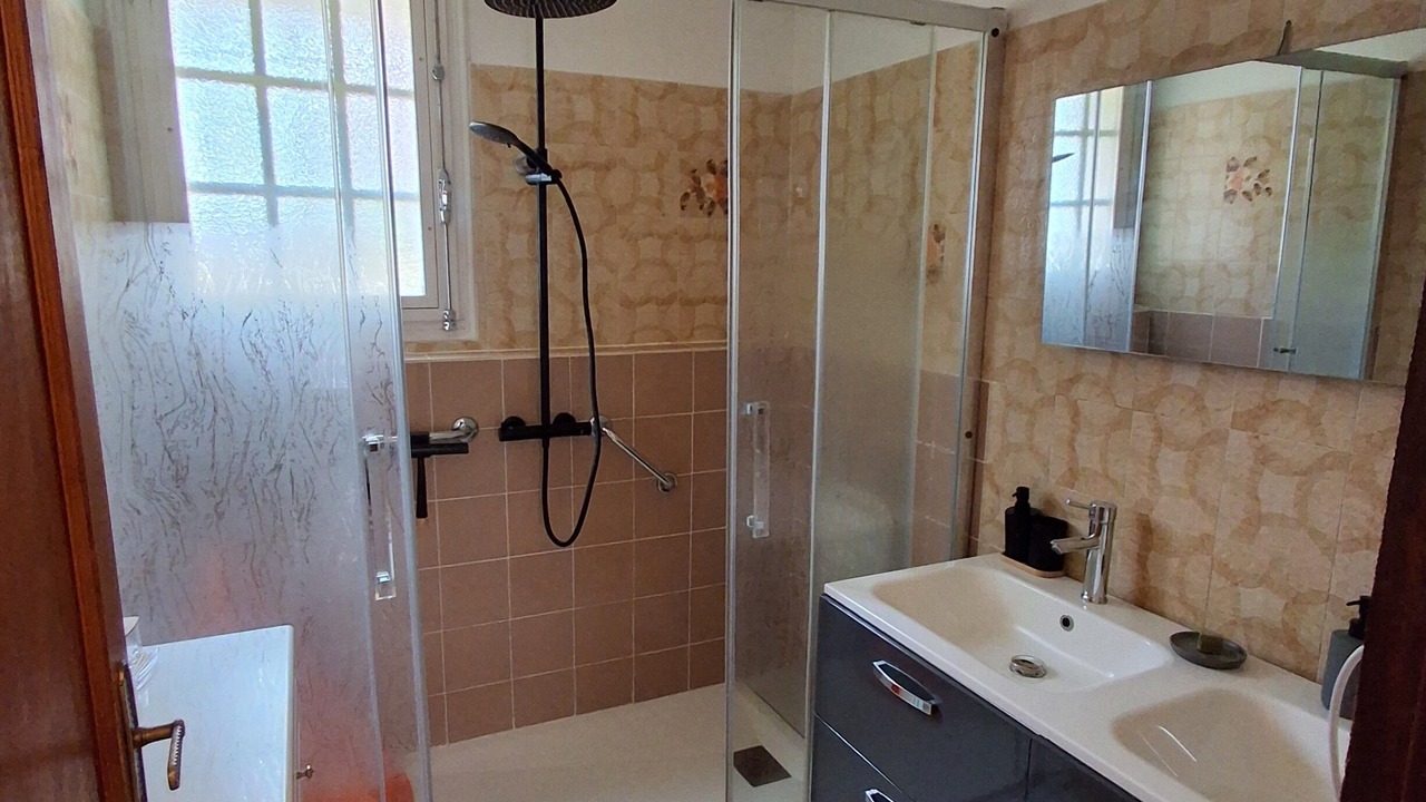 Photo of Bathroom in Le Cannet-des-Maures