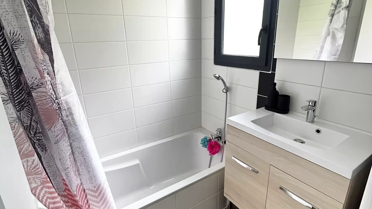 Photo of Bathroom in Le Castellet