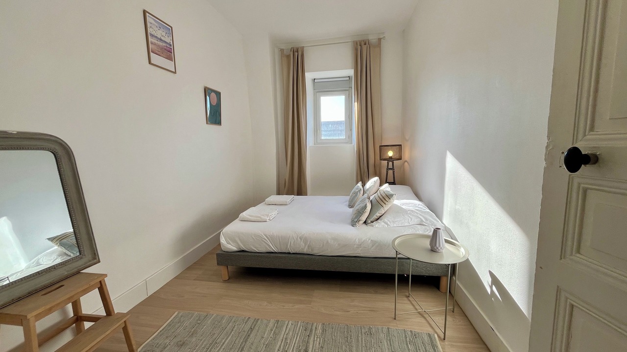Photo of Bedroom in Valence