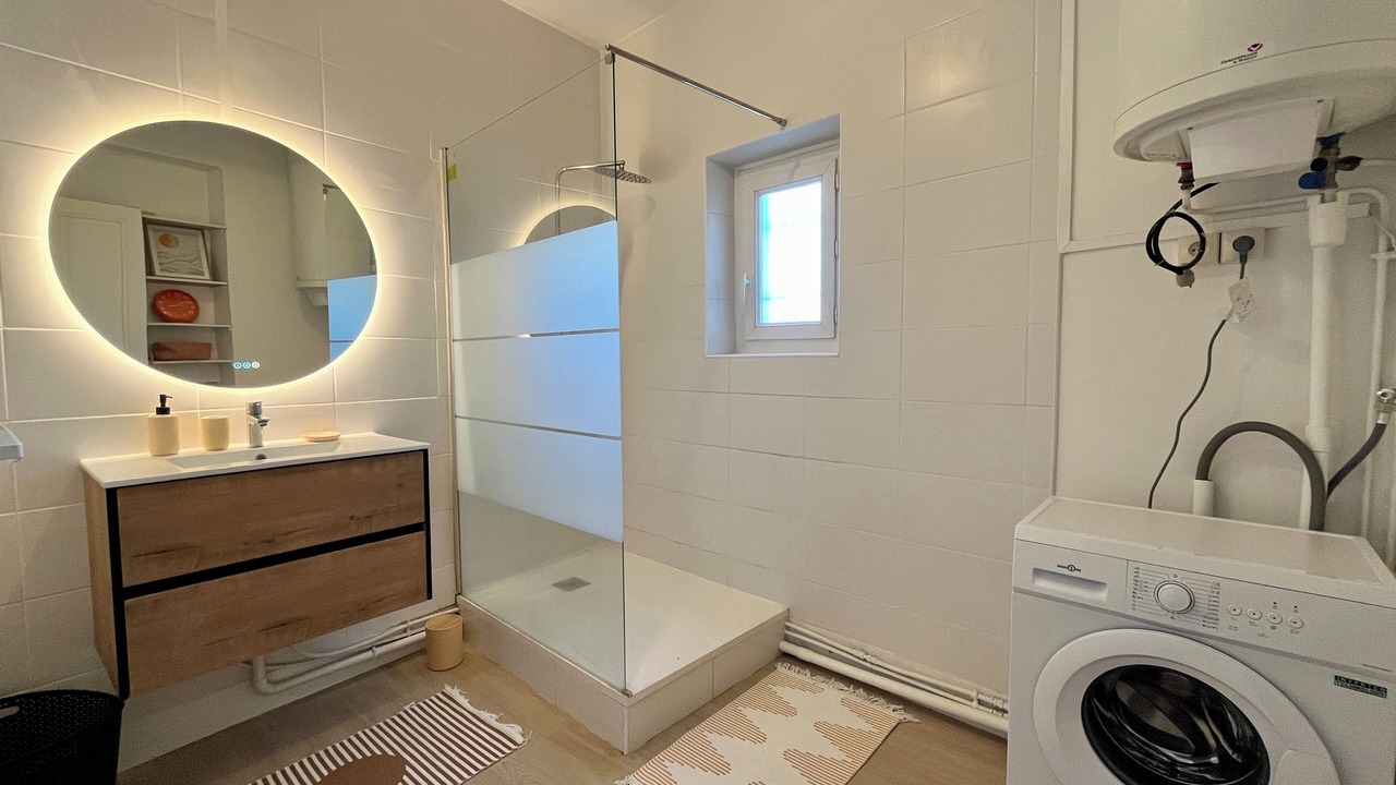 Photo of Bathroom in Valence