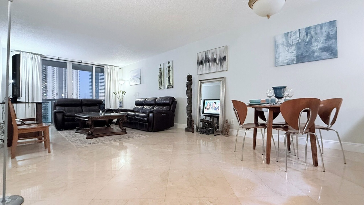 Photo of Others in Sunny Isles Beach