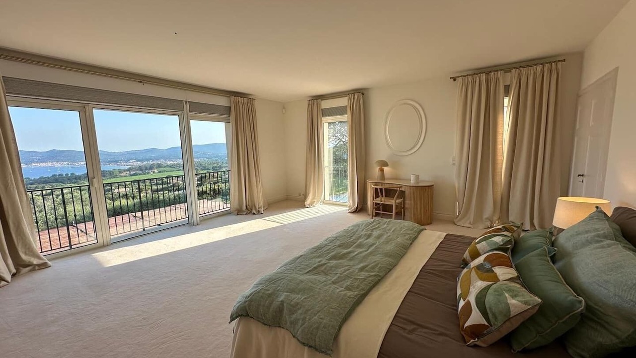 Photo of Bedroom in Sainte-Maxime - Saint-Tropez