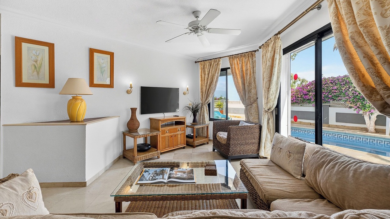 Photo of Livingroom in Los Gigantes
