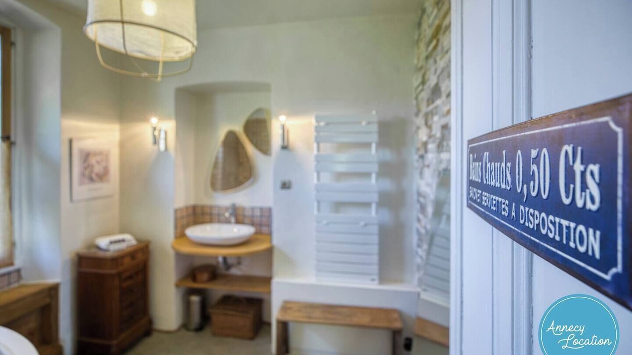 Photo of Bathroom in Verthier