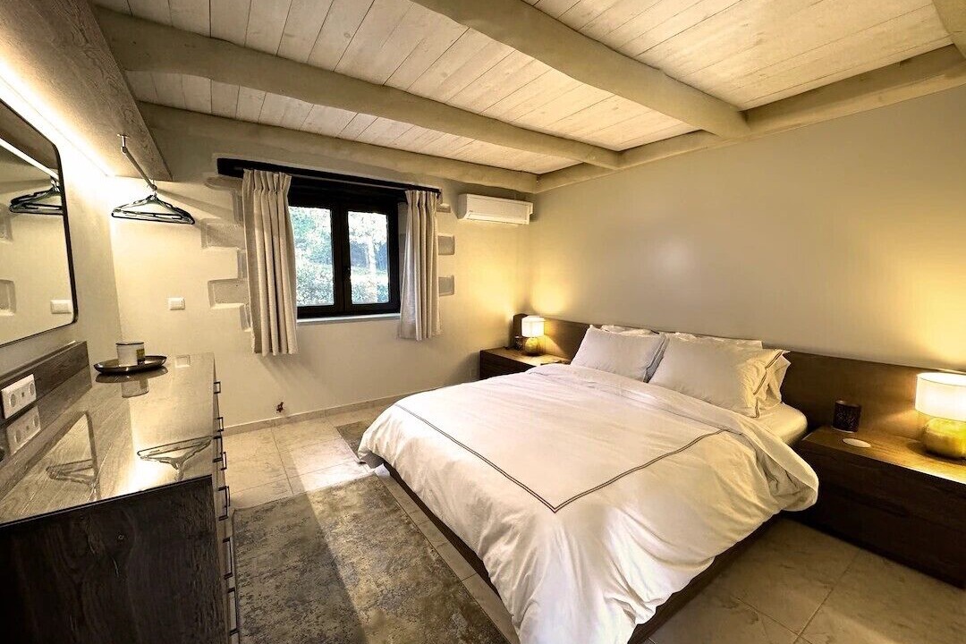 Photo of Bedroom in Douliana