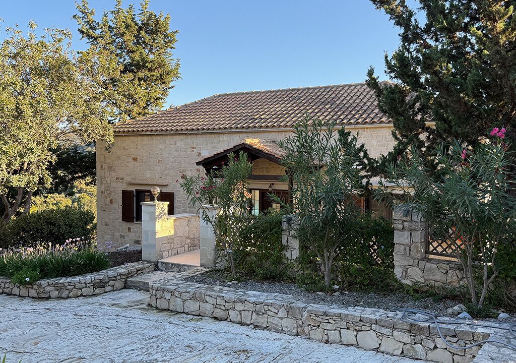 Photo of Outdoor in Douliana