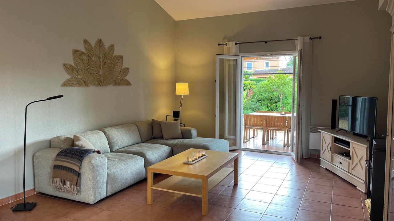 Photo of Livingroom in Aups