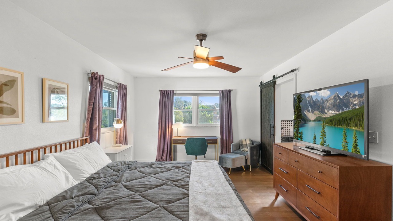 Photo of Bedroom in Lake Bentley