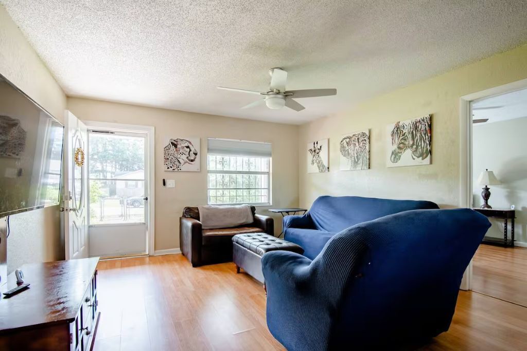Photo of Livingroom in Greater Palm River Point CDC