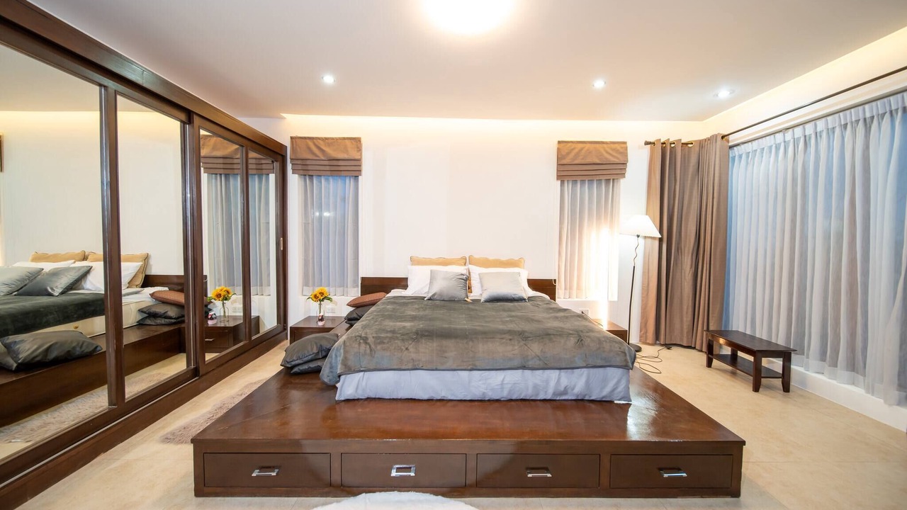 Photo of Bedroom in Chalong