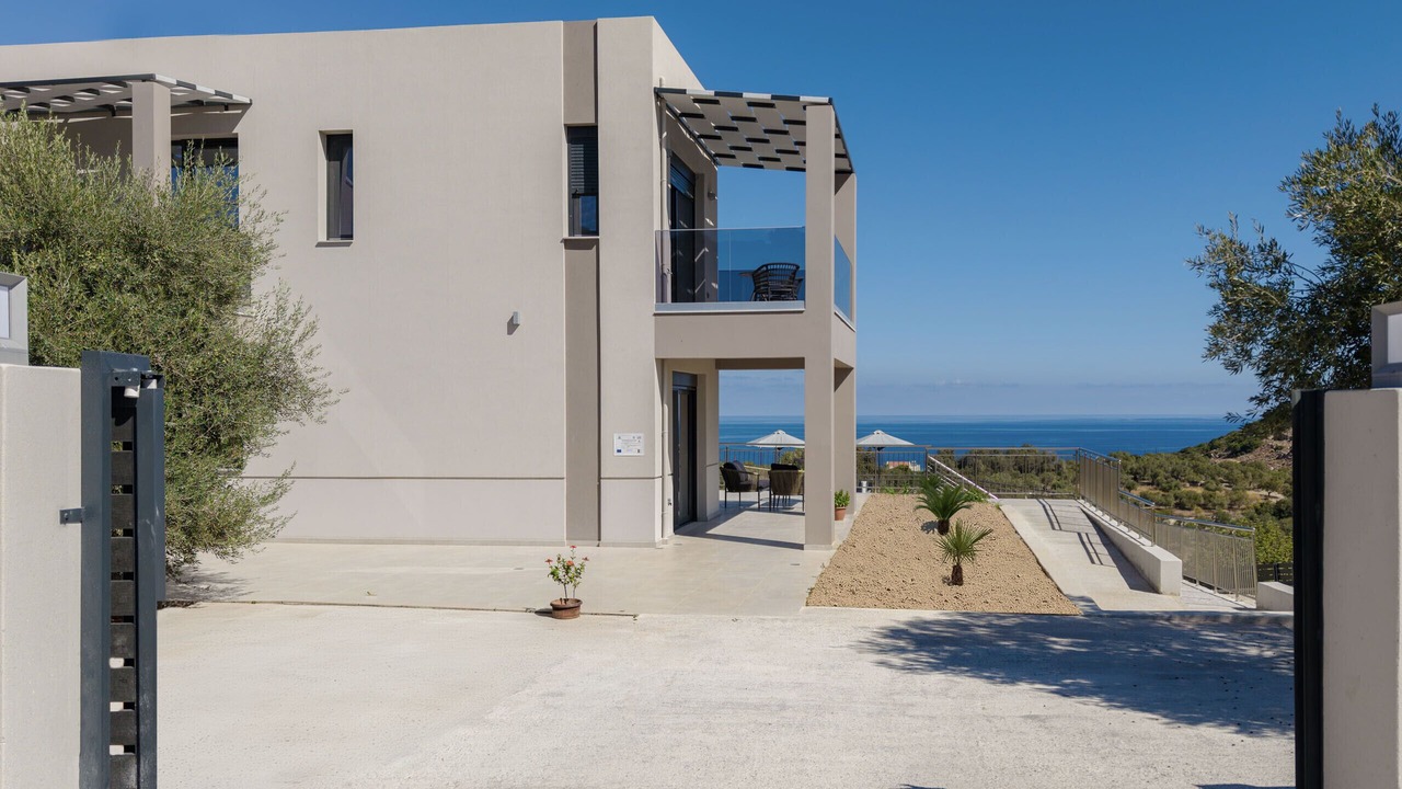 Photo of Outdoor in Gerani