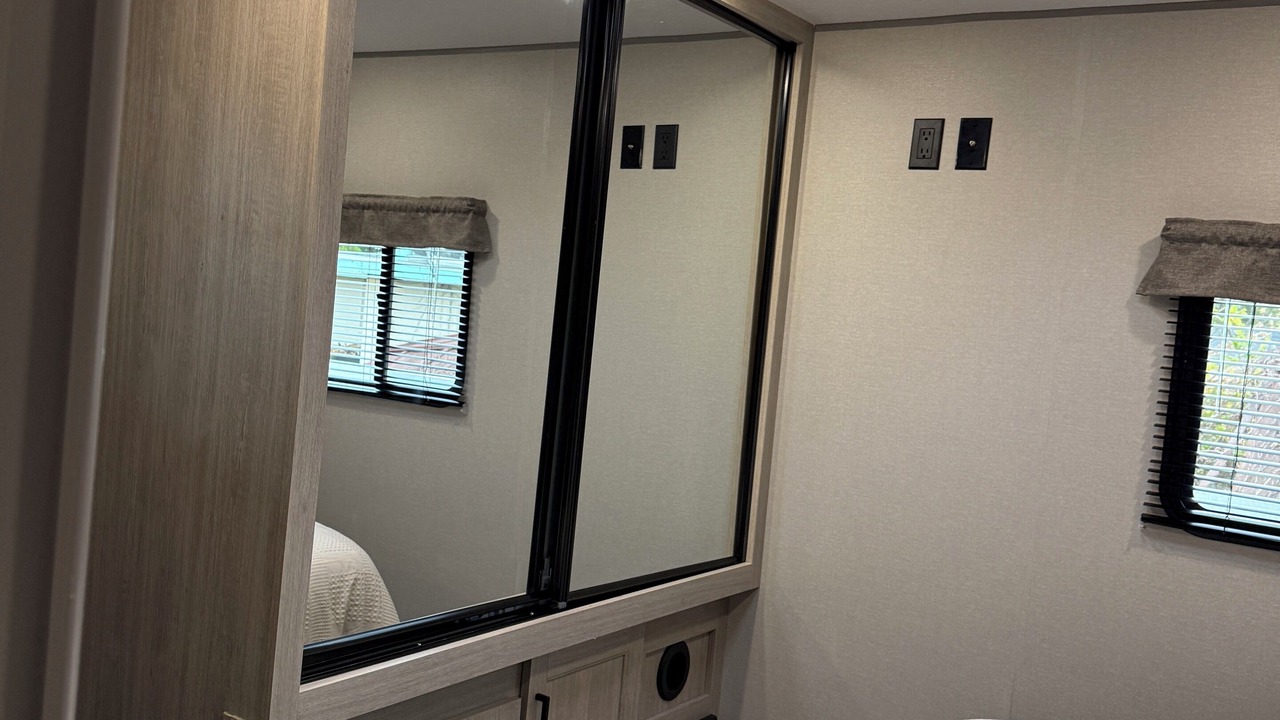 Photo of Bedroom in Oak Ridge