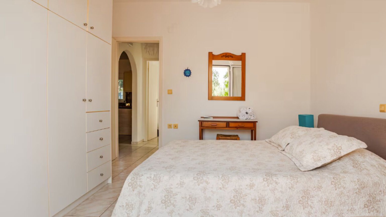 Photo of Bedroom in Pigianos Kampos